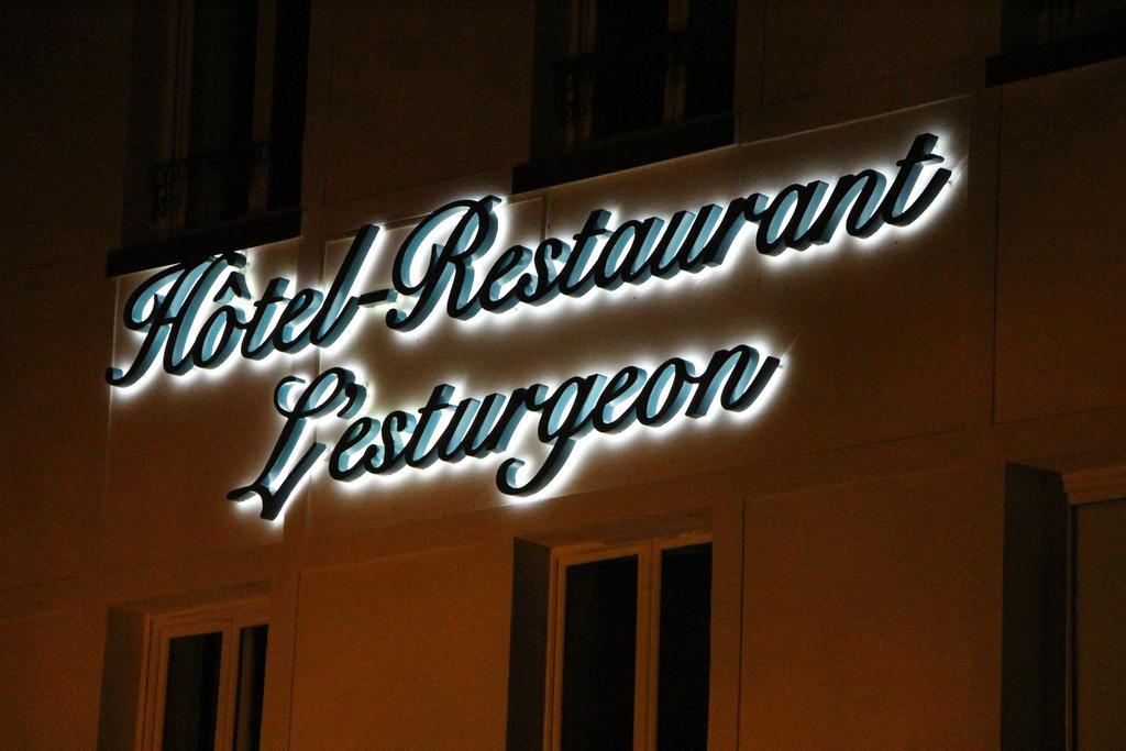 Hotel L'Esturgeon Poissy Zewnętrze zdjęcie