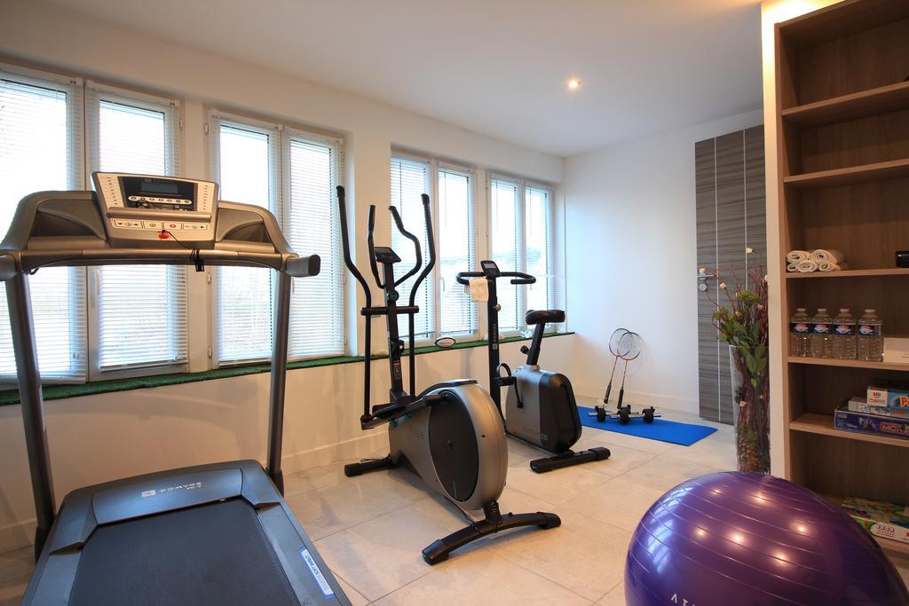 Hotel L'Esturgeon Poissy Zewnętrze zdjęcie