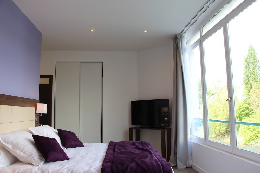 Hotel L'Esturgeon Poissy Zewnętrze zdjęcie
