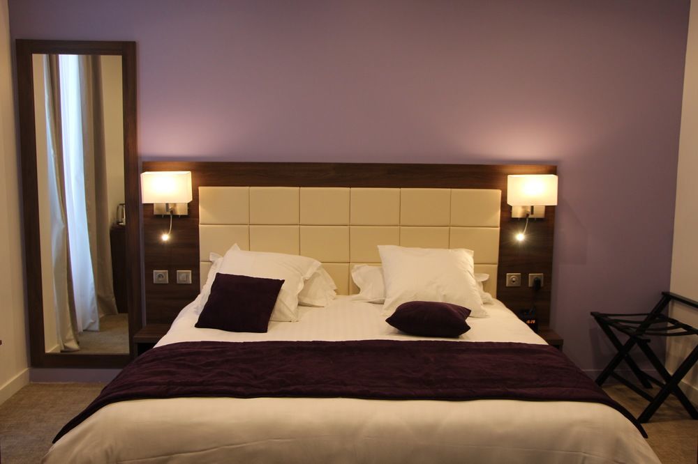 Hotel L'Esturgeon Poissy Zewnętrze zdjęcie